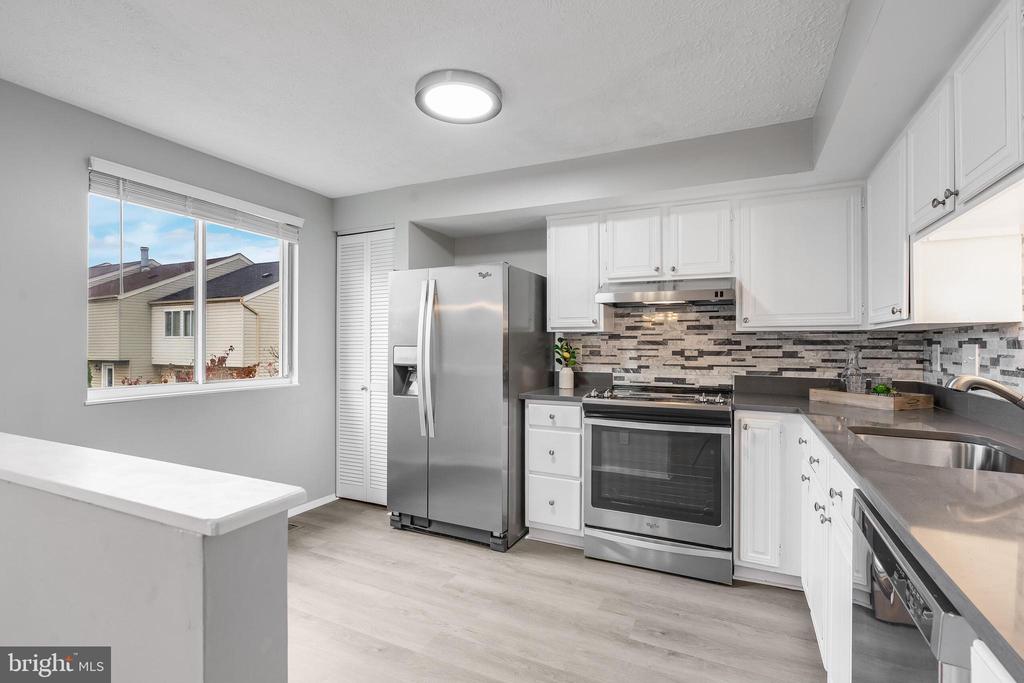 13227 Custom House Ct
