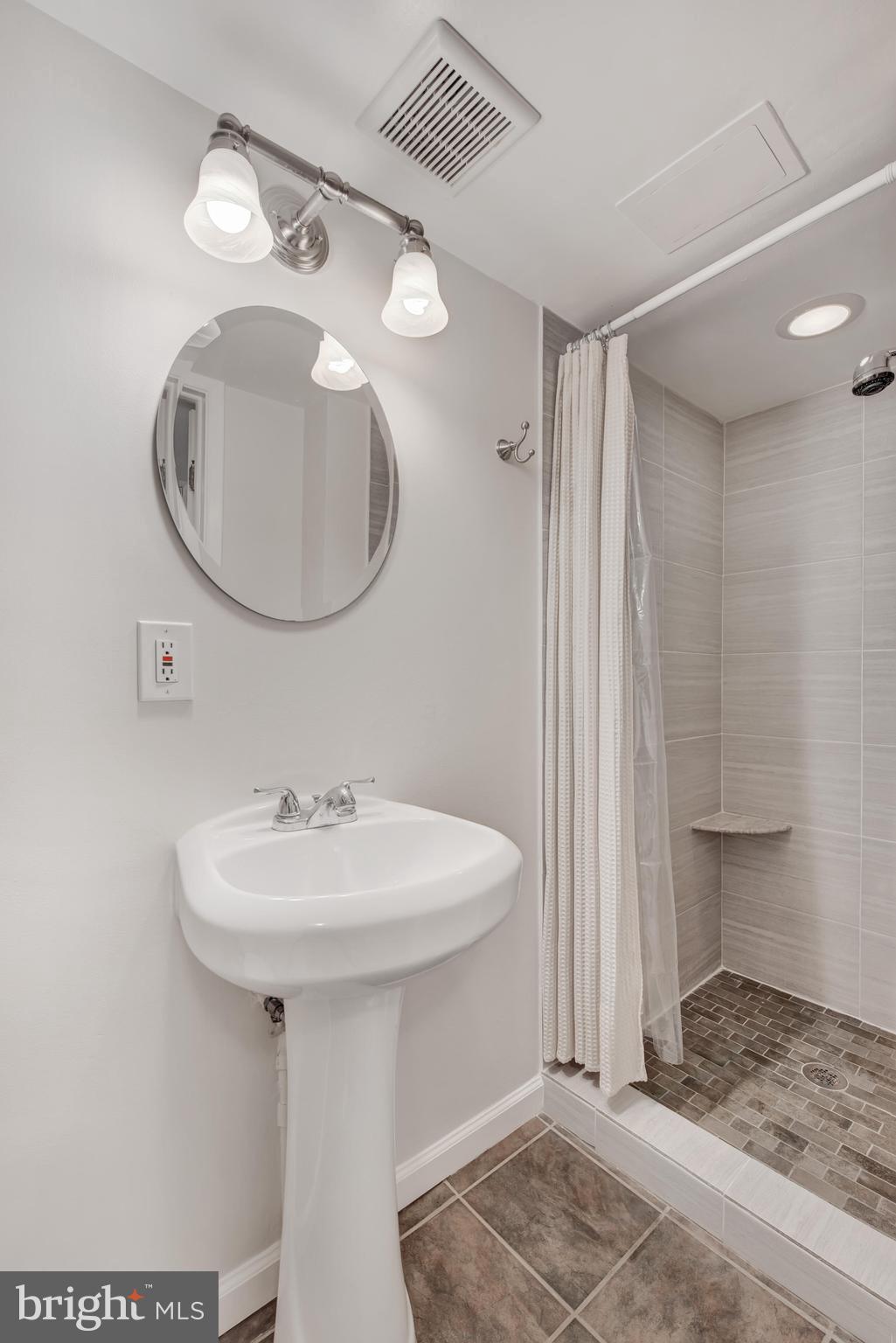 10902 Barton Hill Ct