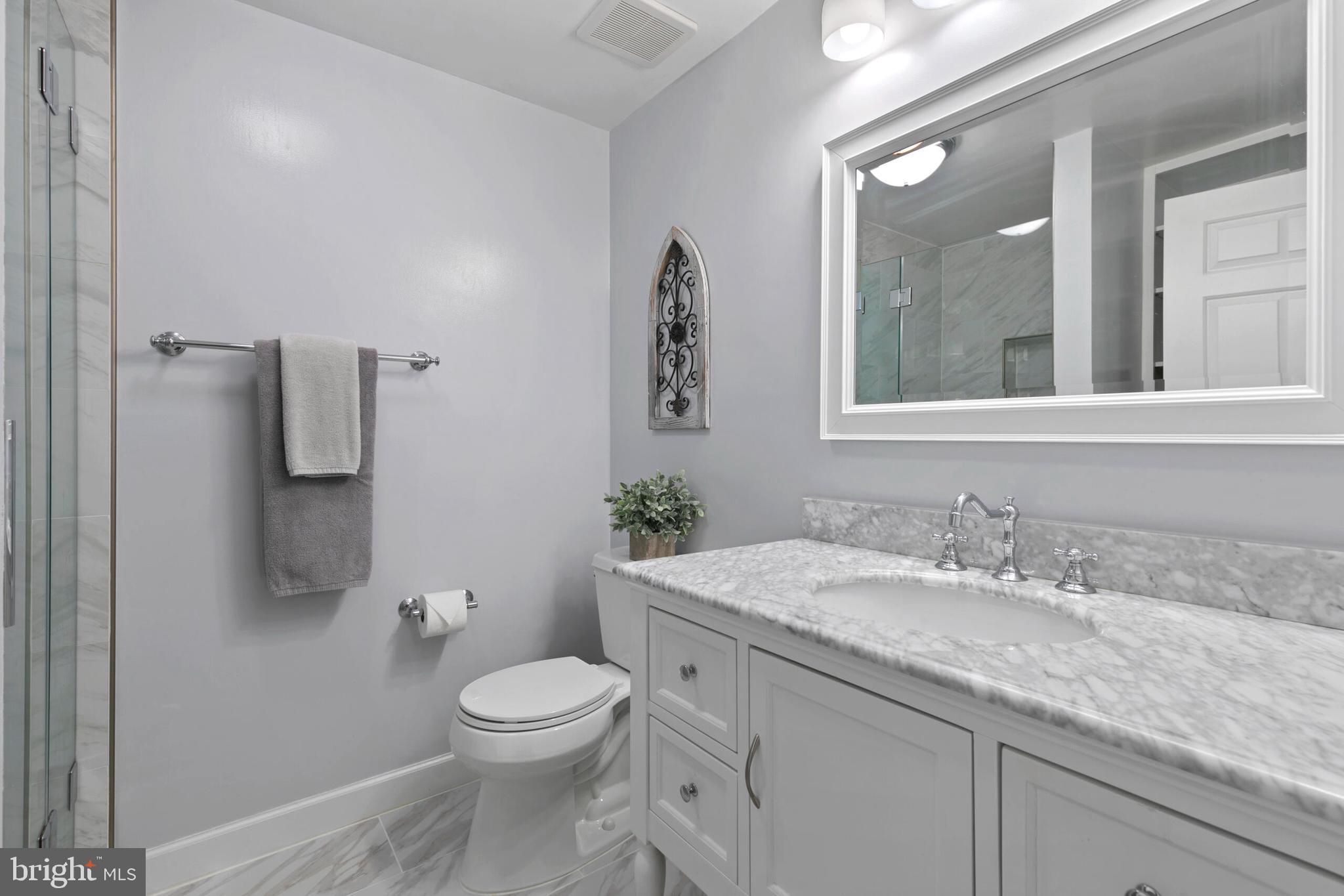 10945 Harpers Square Ct