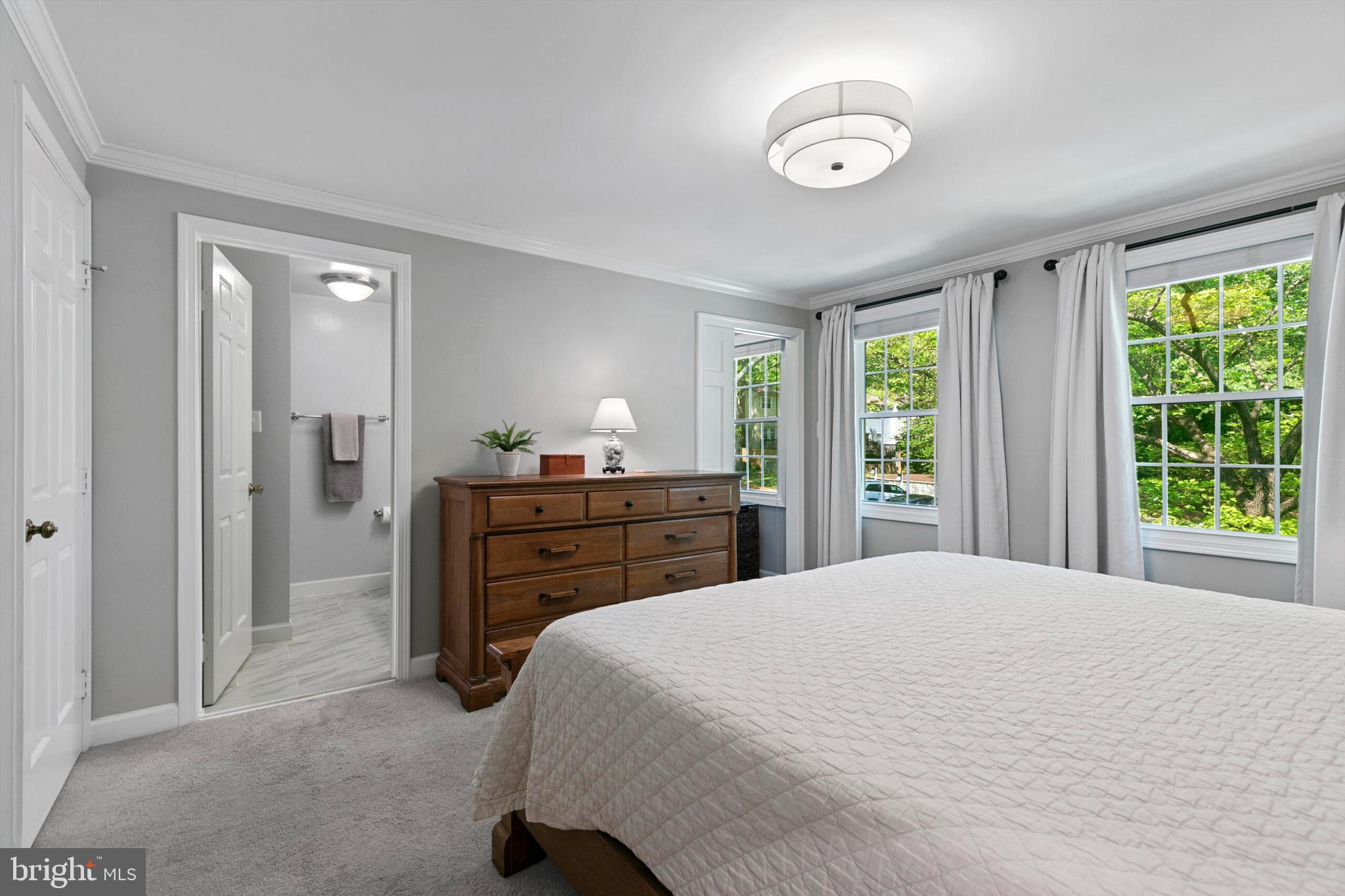 10945 Harpers Square Ct