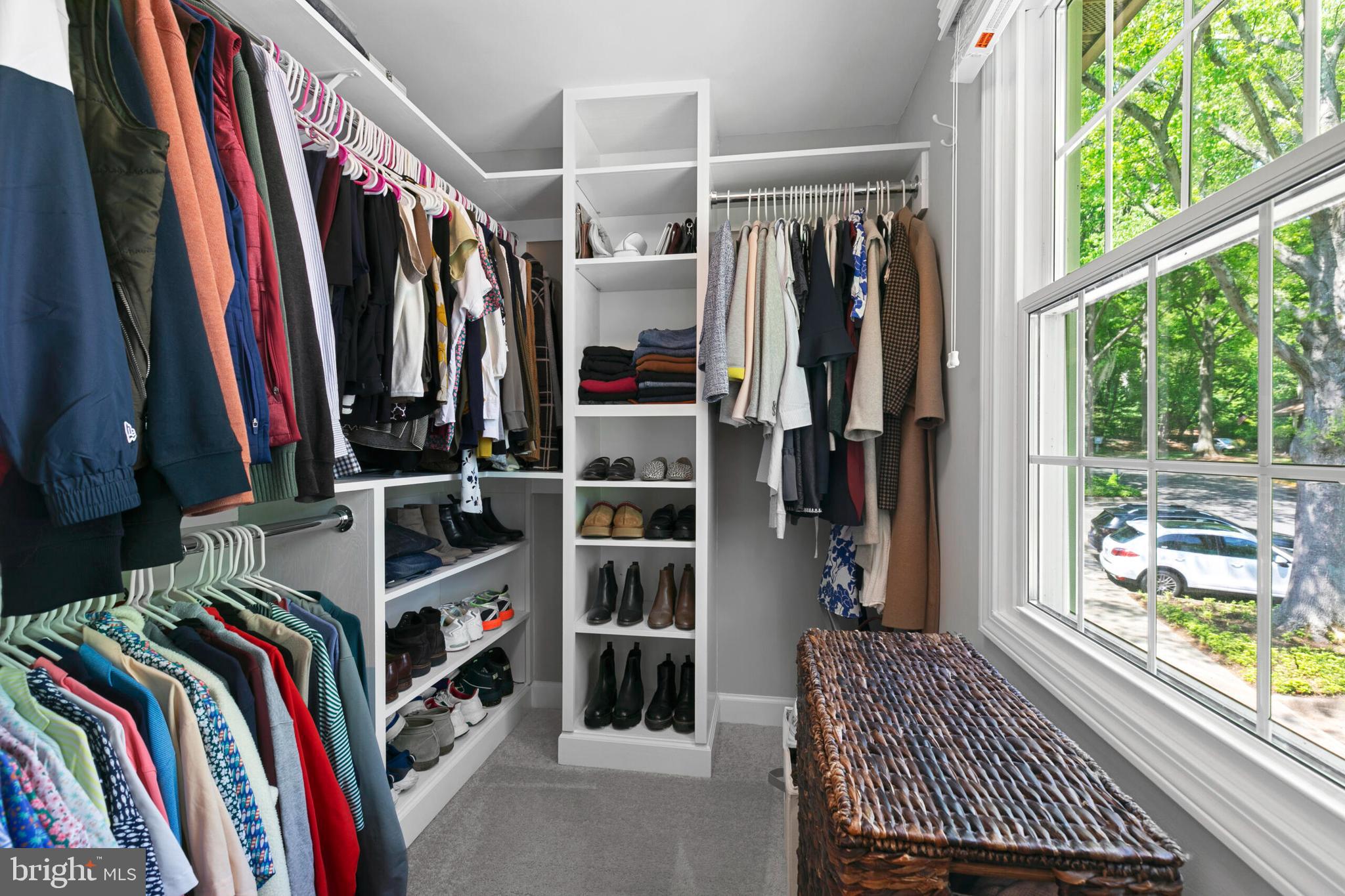 10945 Harpers Square Ct