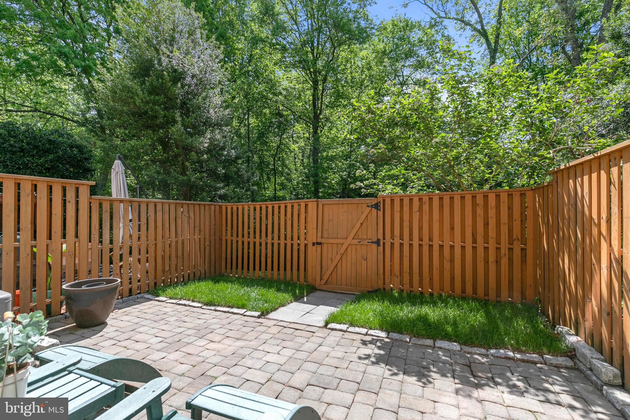 10945 Harpers Square Ct