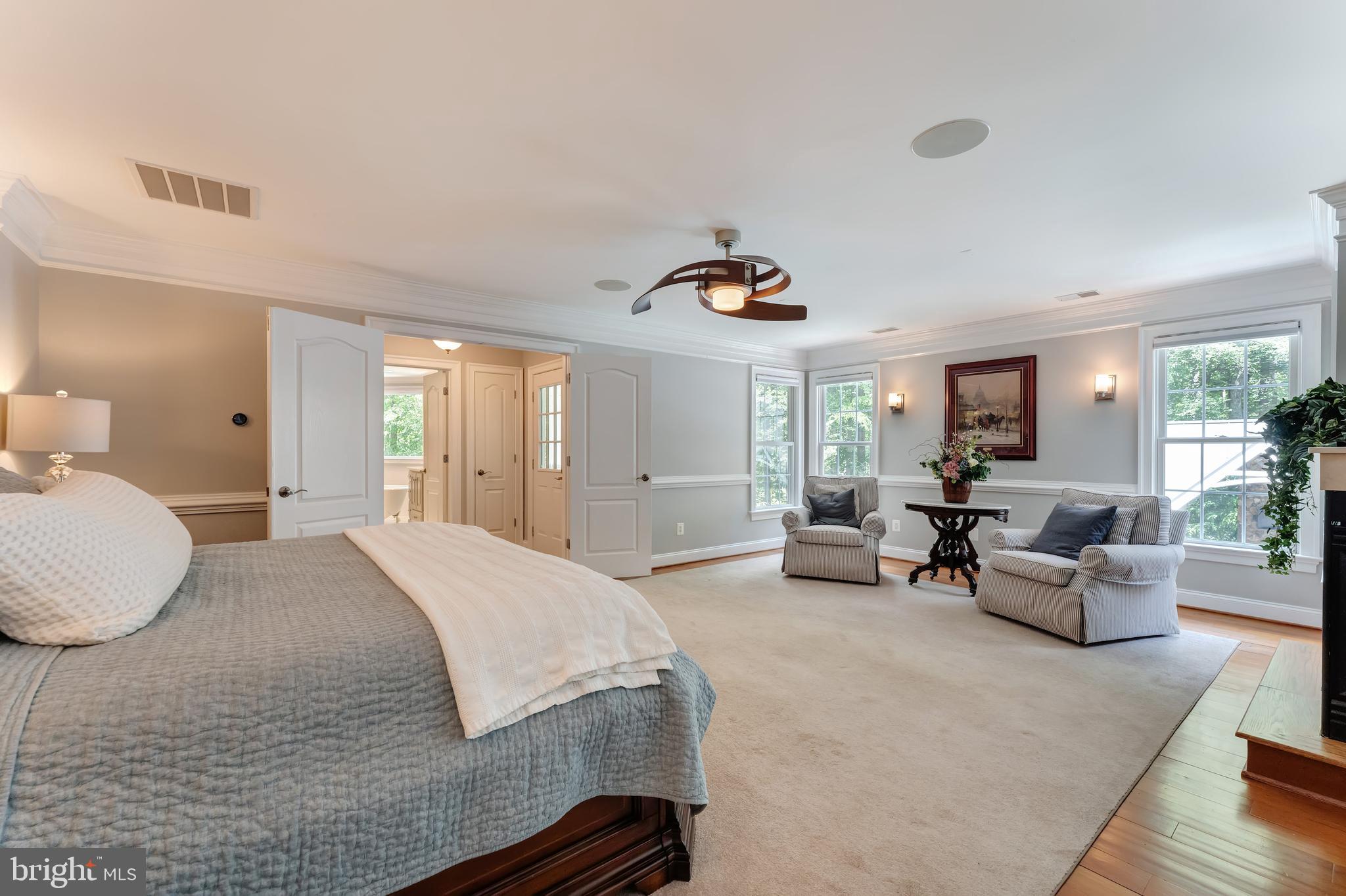 5026 Huntwood Manor Dr