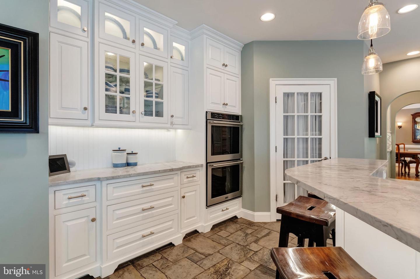 5026 Huntwood Manor Dr
