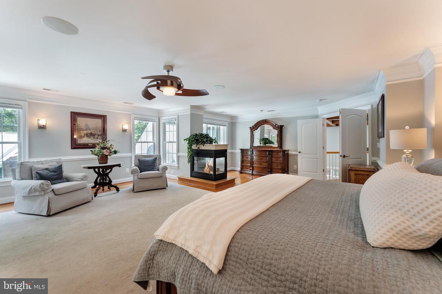 5026 Huntwood Manor Dr