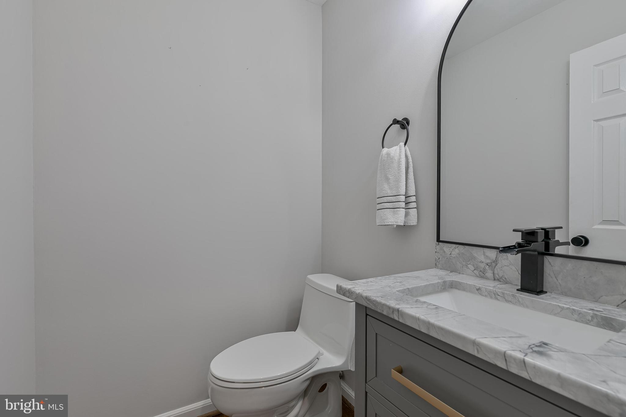 2619 JOHN MILTON DRIVE