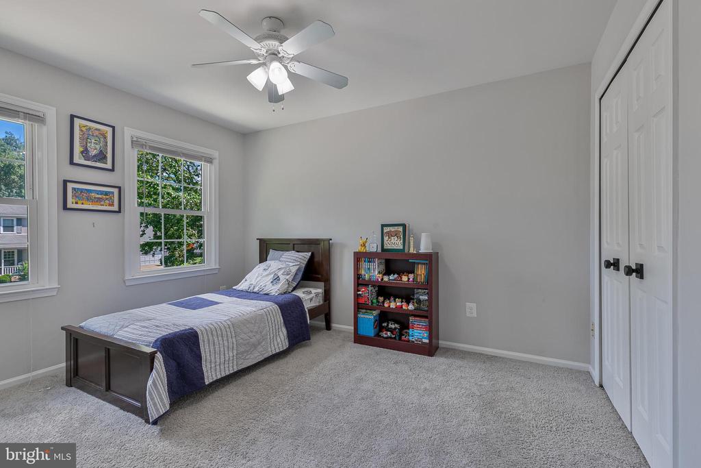 2619 JOHN MILTON DRIVE