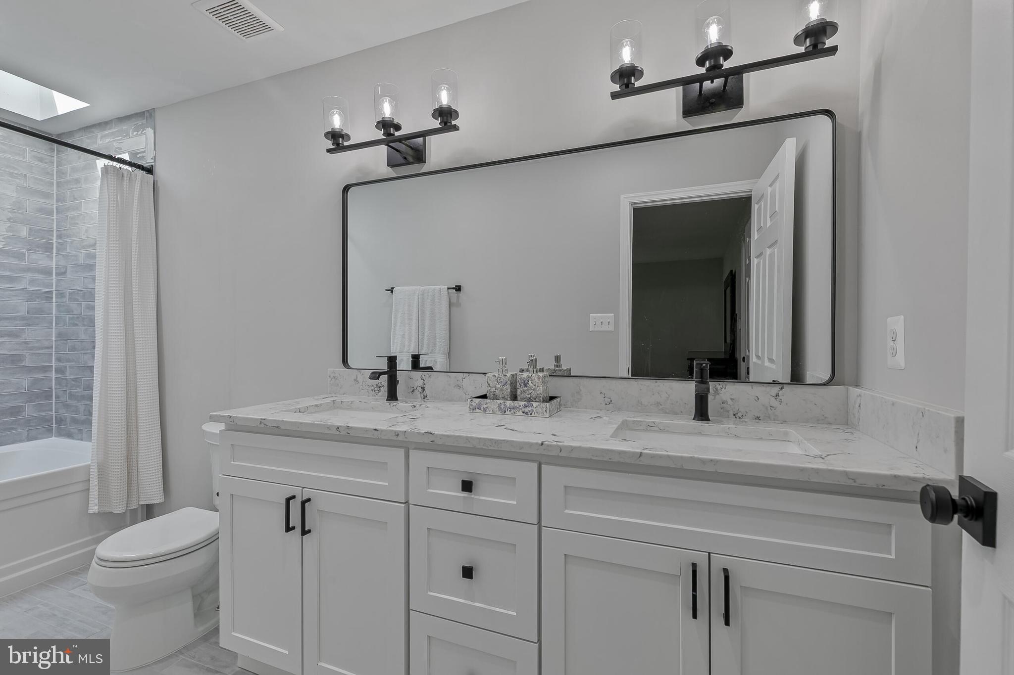 2619 JOHN MILTON DRIVE