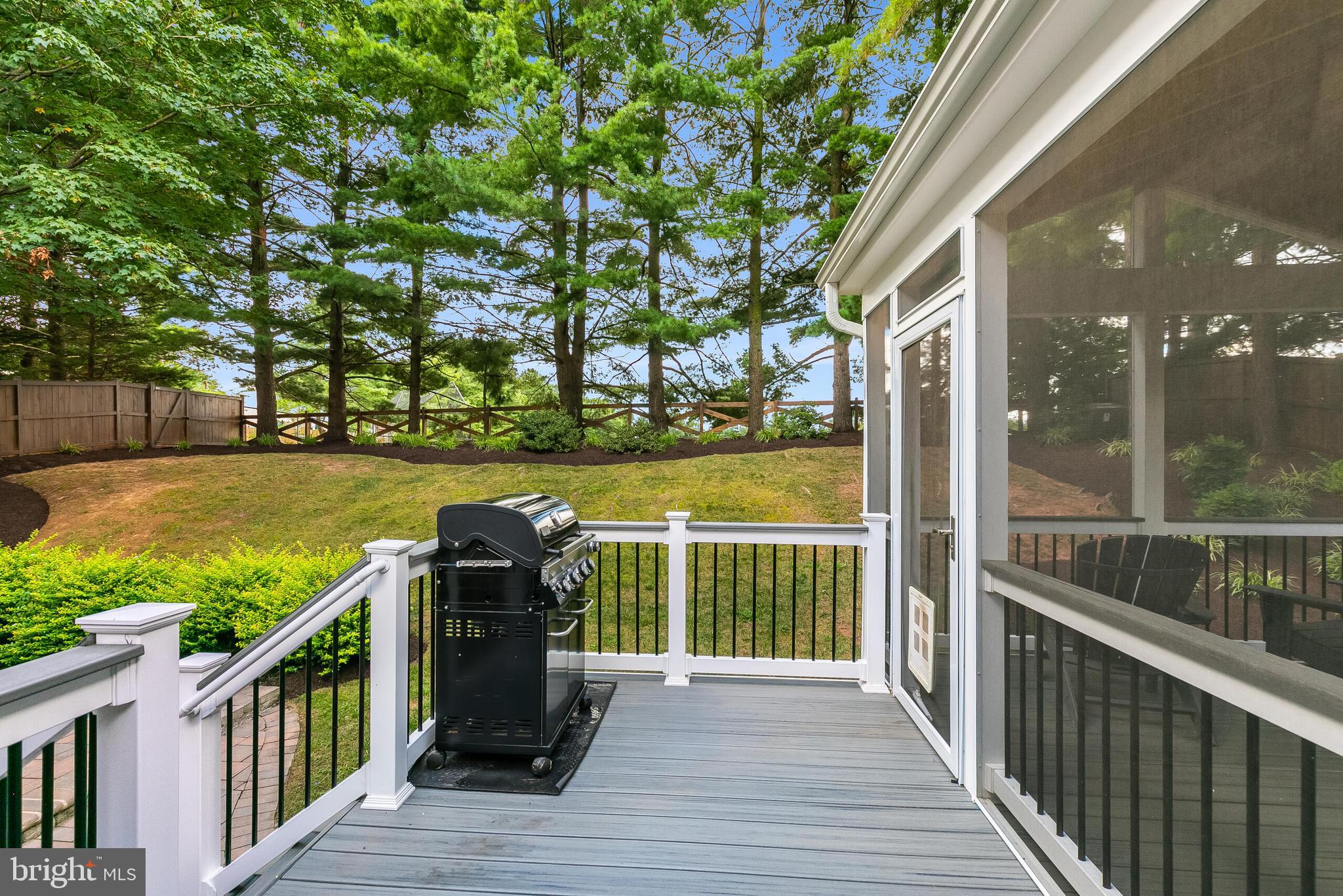 2619 JOHN MILTON DRIVE