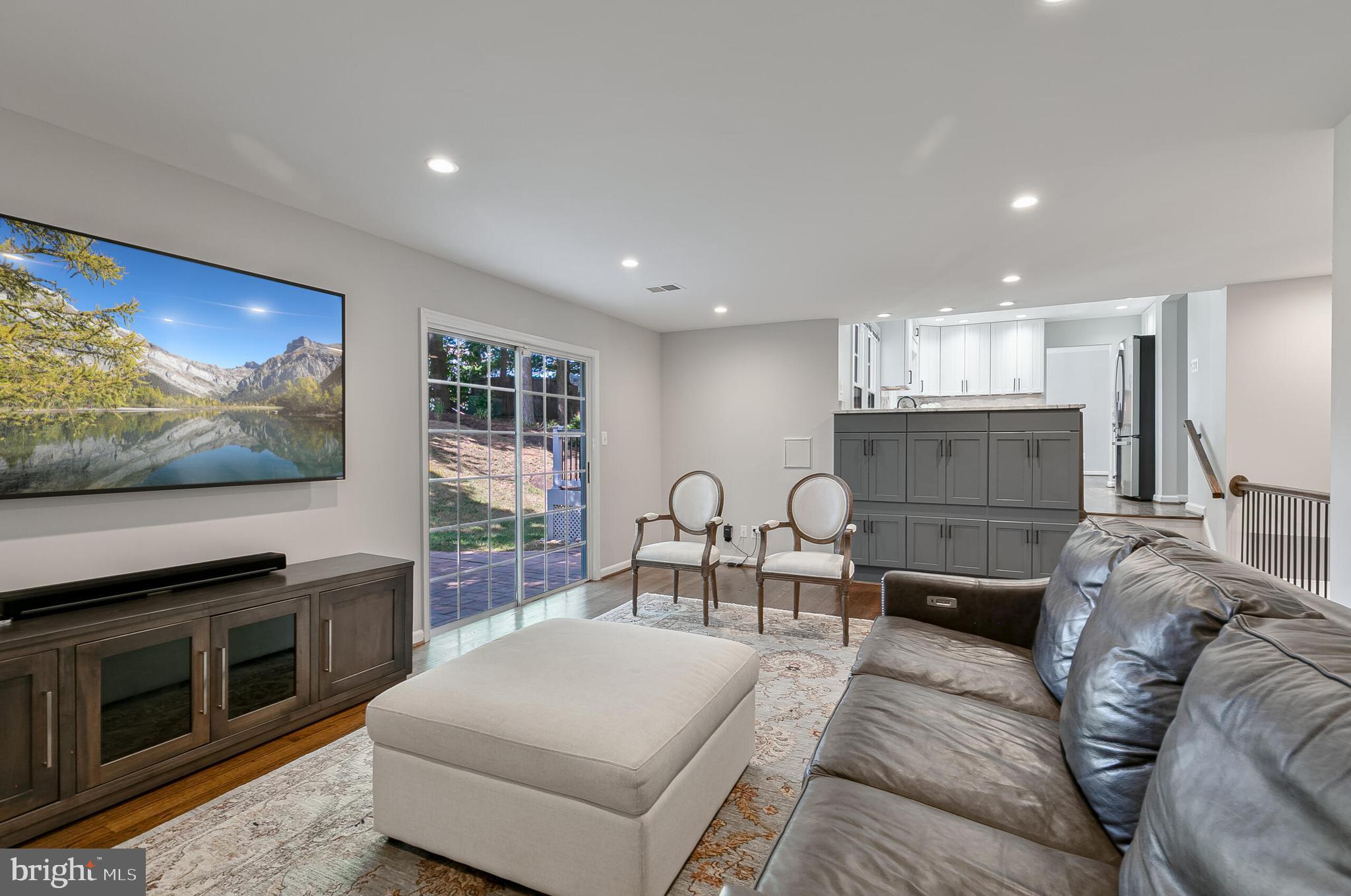 2619 JOHN MILTON DRIVE