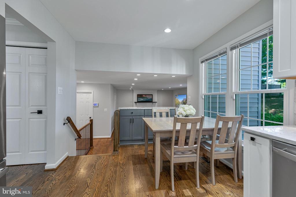 2619 JOHN MILTON DRIVE