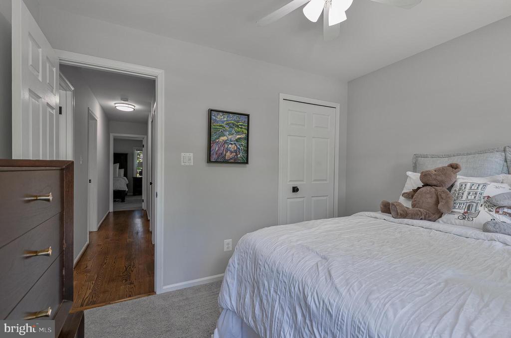 2619 JOHN MILTON DRIVE