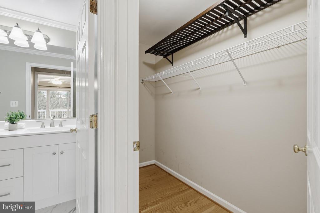 1934 CRESCENT PARK DRIVE 28-A
