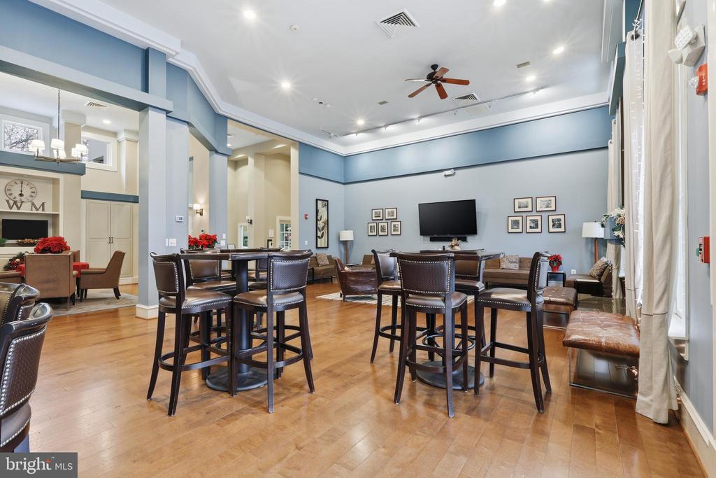 1934 CRESCENT PARK DRIVE 28-A