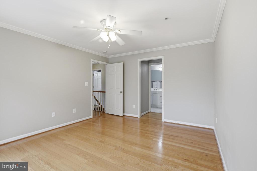 1934 CRESCENT PARK DRIVE 28-A