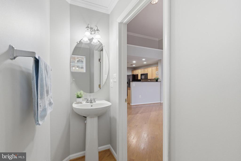 1934 CRESCENT PARK DRIVE 28-A