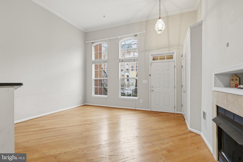 1934 CRESCENT PARK DRIVE 28-A