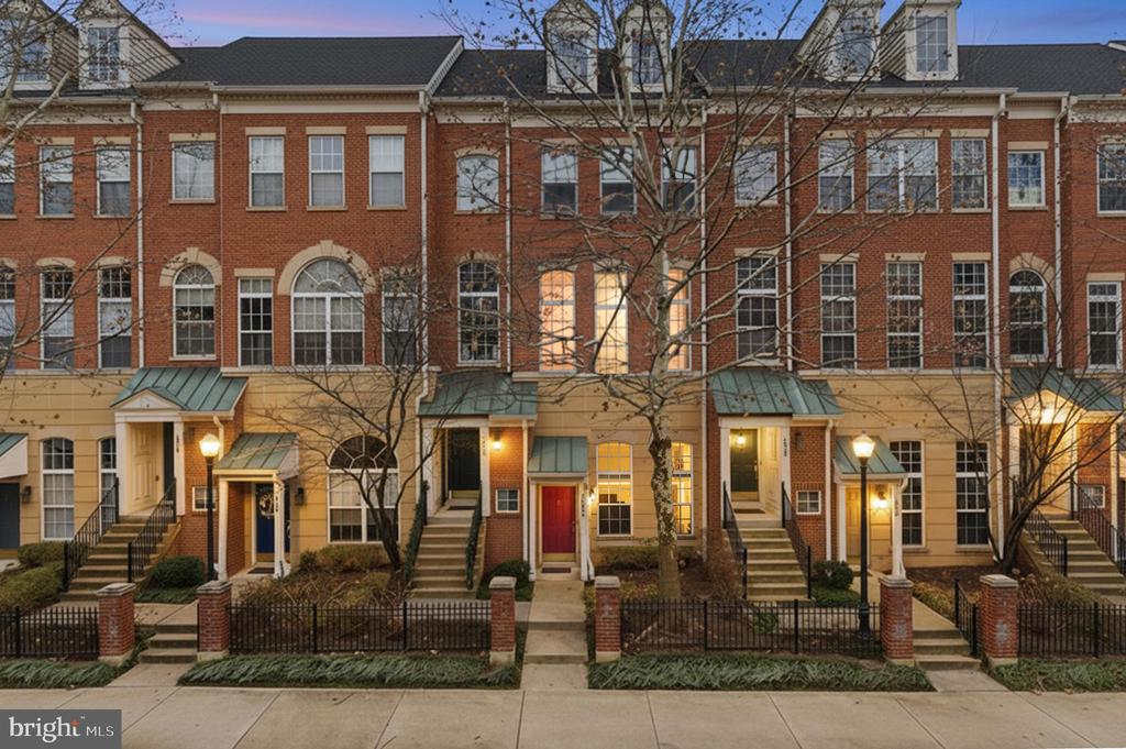 1934 CRESCENT PARK DRIVE 28-A