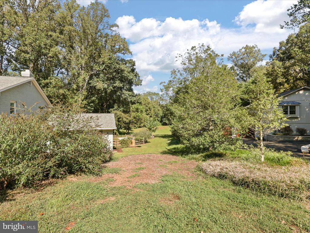 11607 HELMONT DRIVE