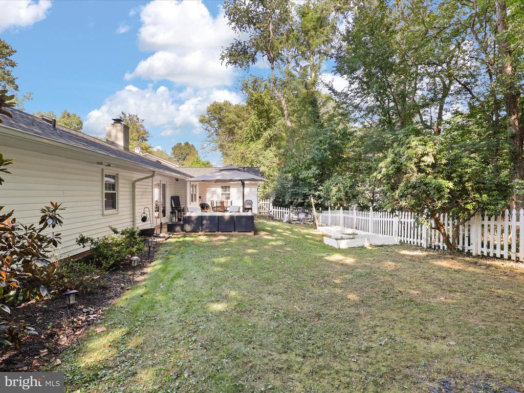 11607 HELMONT DRIVE