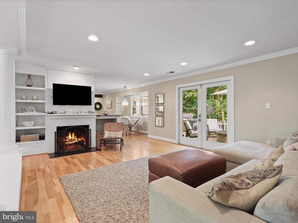 11607 HELMONT DRIVE