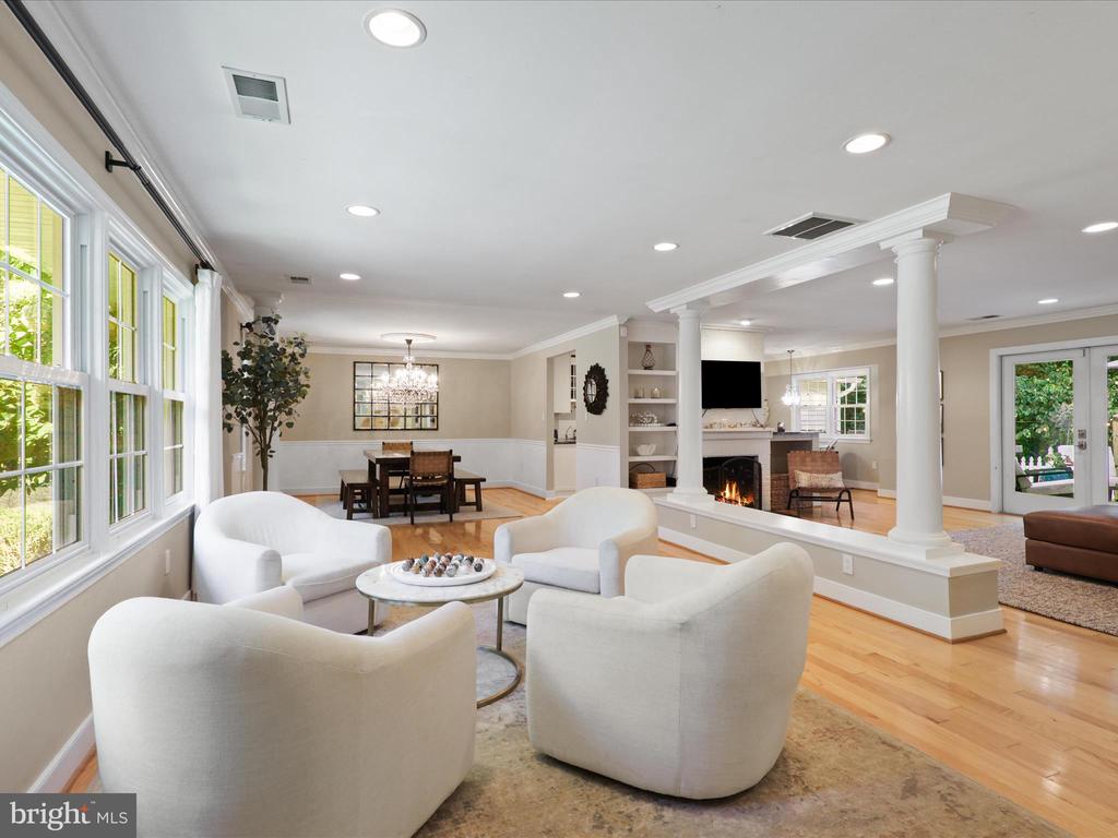 11607 HELMONT DRIVE