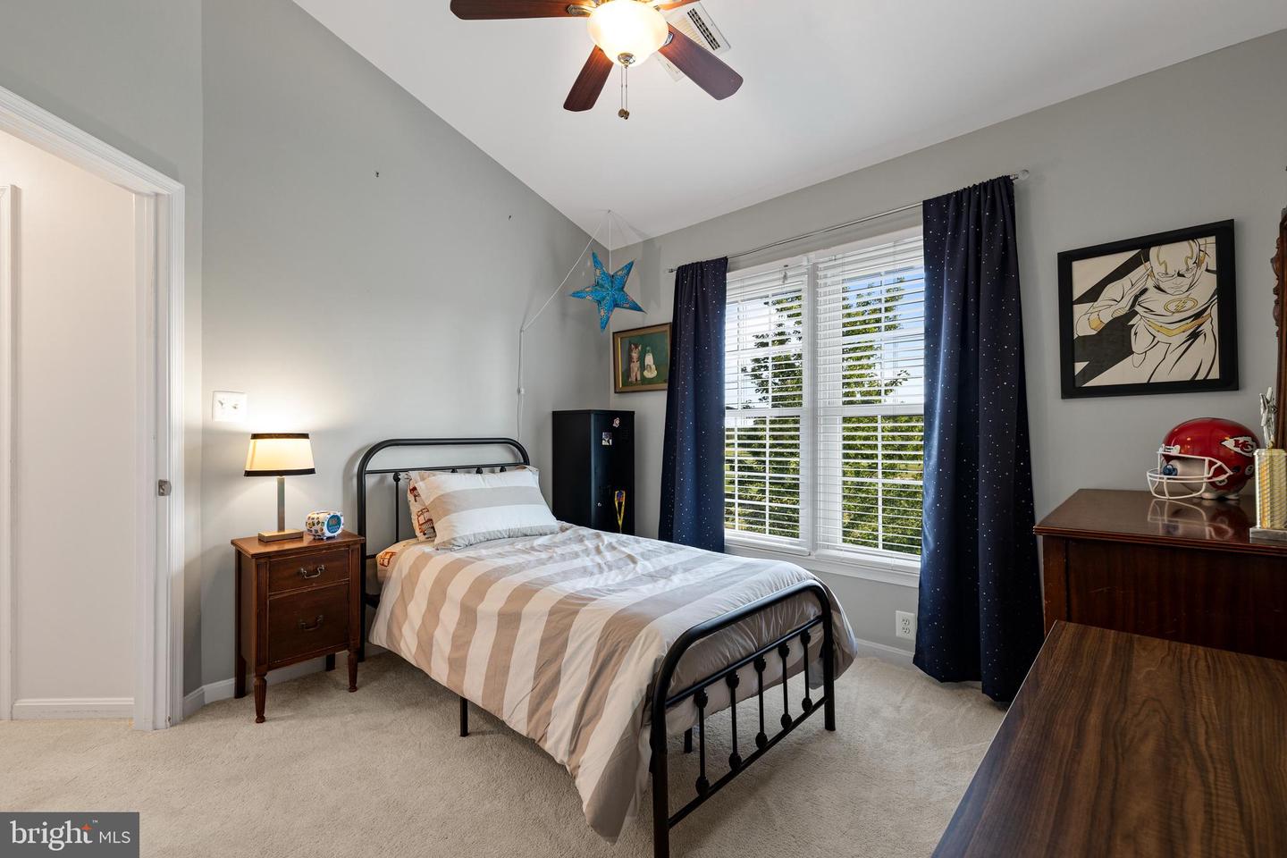 43127 Holtby Sq