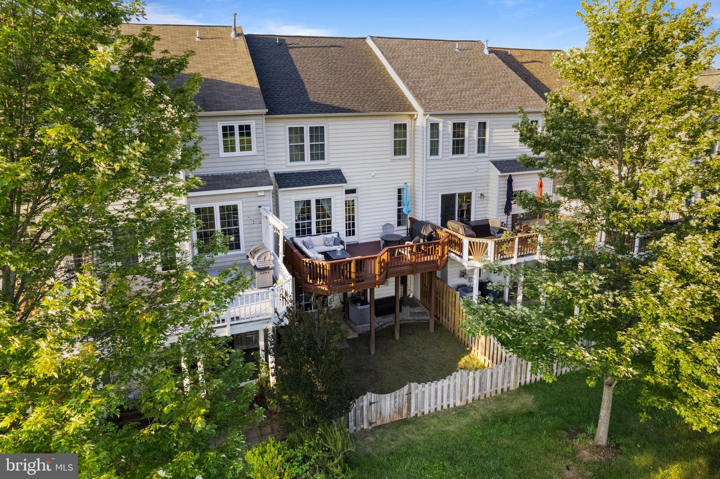 43127 Holtby Sq