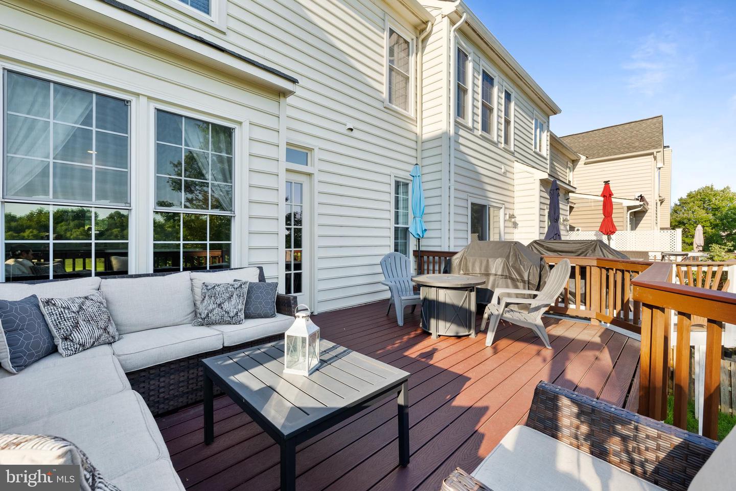 43127 Holtby Sq