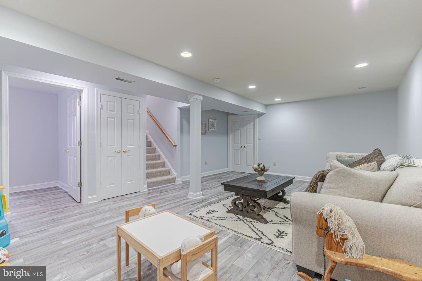 10 Memorial Dr NW