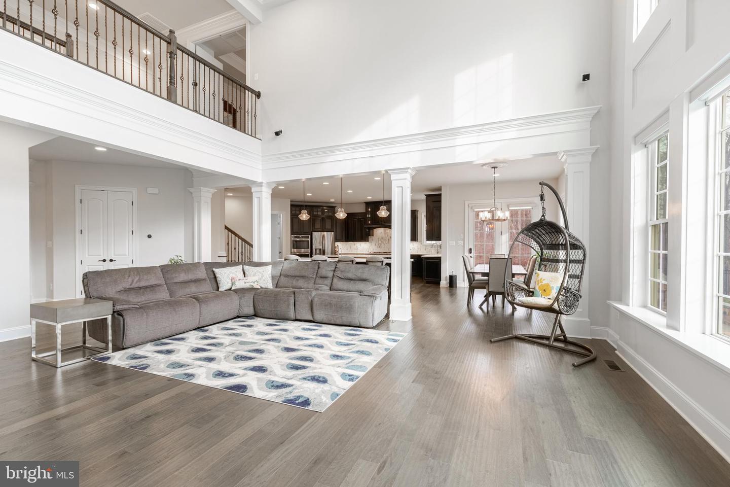 26959 Barnsley Pl