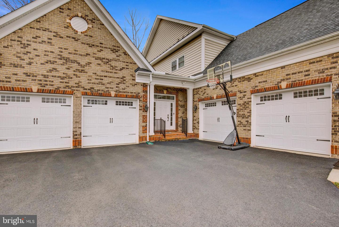 26959 Barnsley Pl