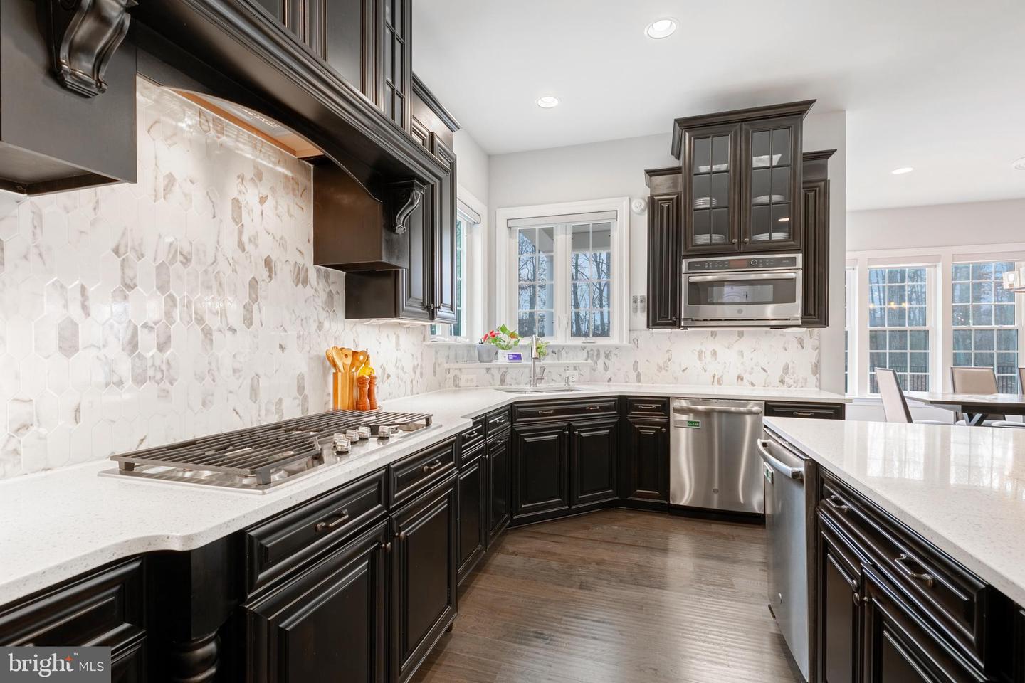 26959 Barnsley Pl