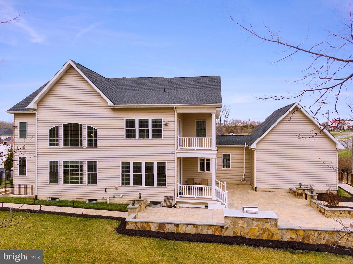 26959 Barnsley Pl