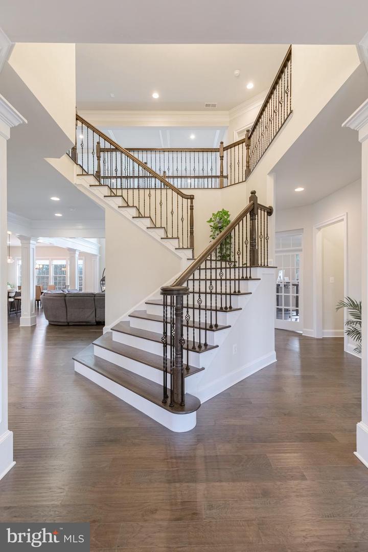 26959 Barnsley Pl
