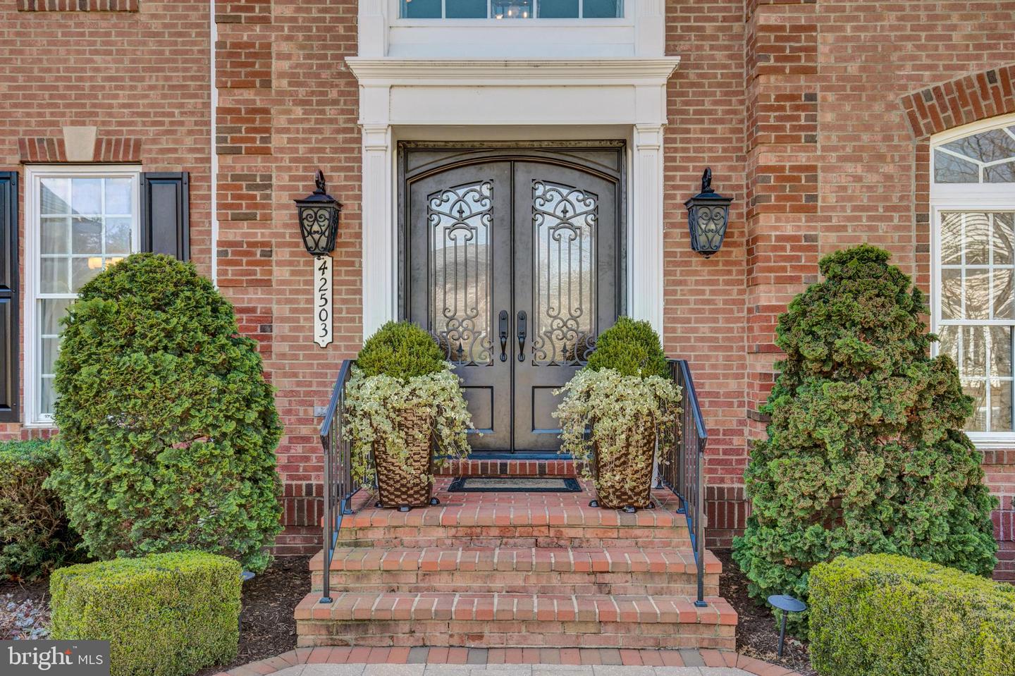 42503 Equine Trail Ct