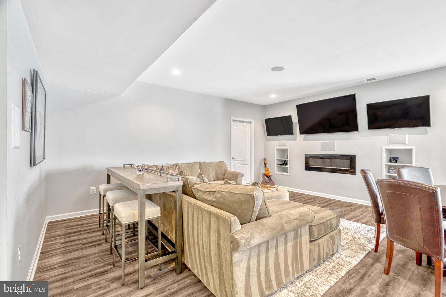 24258 Crabtree Ct