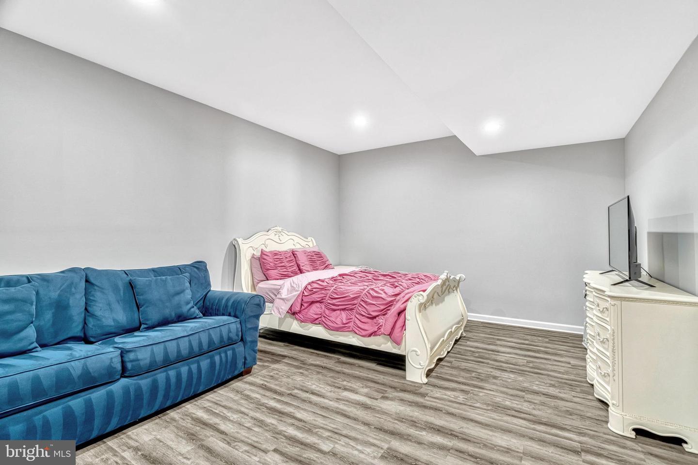 24258 Crabtree Ct