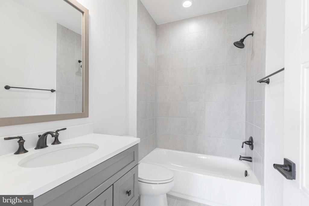 37269 Seabiscuit Park Pl