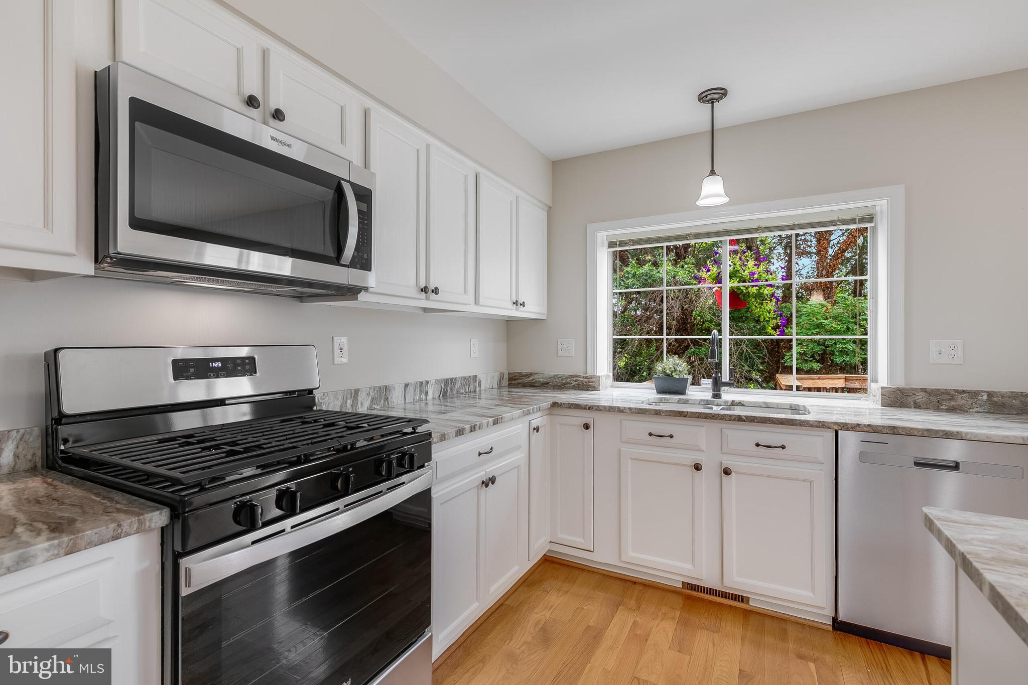 21028 Coach House Sq