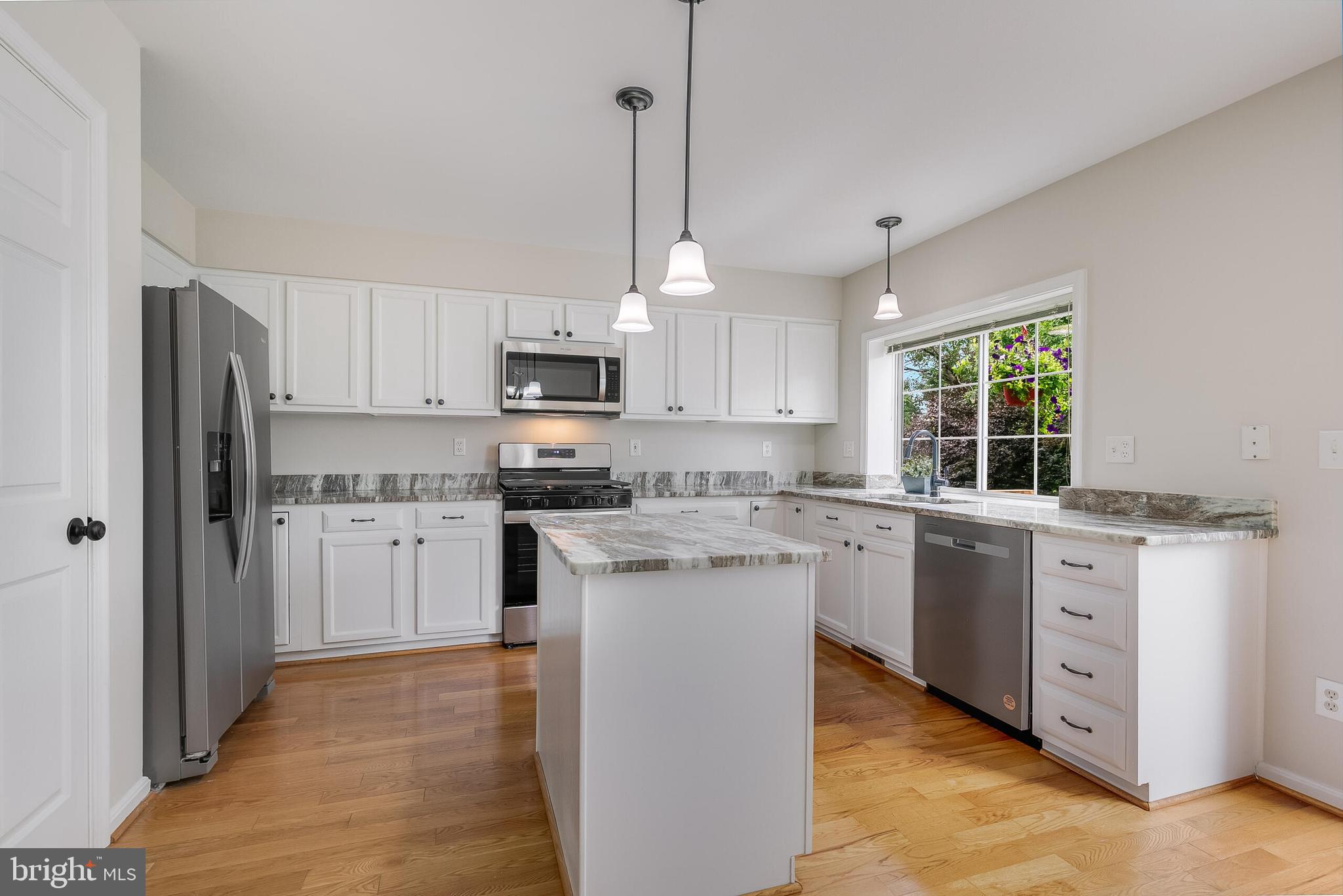 21028 Coach House Sq