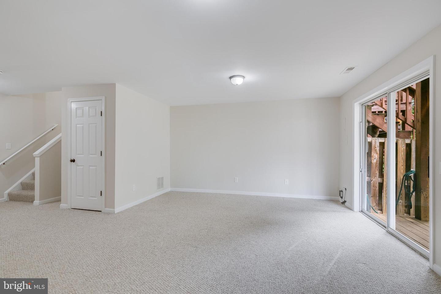21028 Coach House Sq