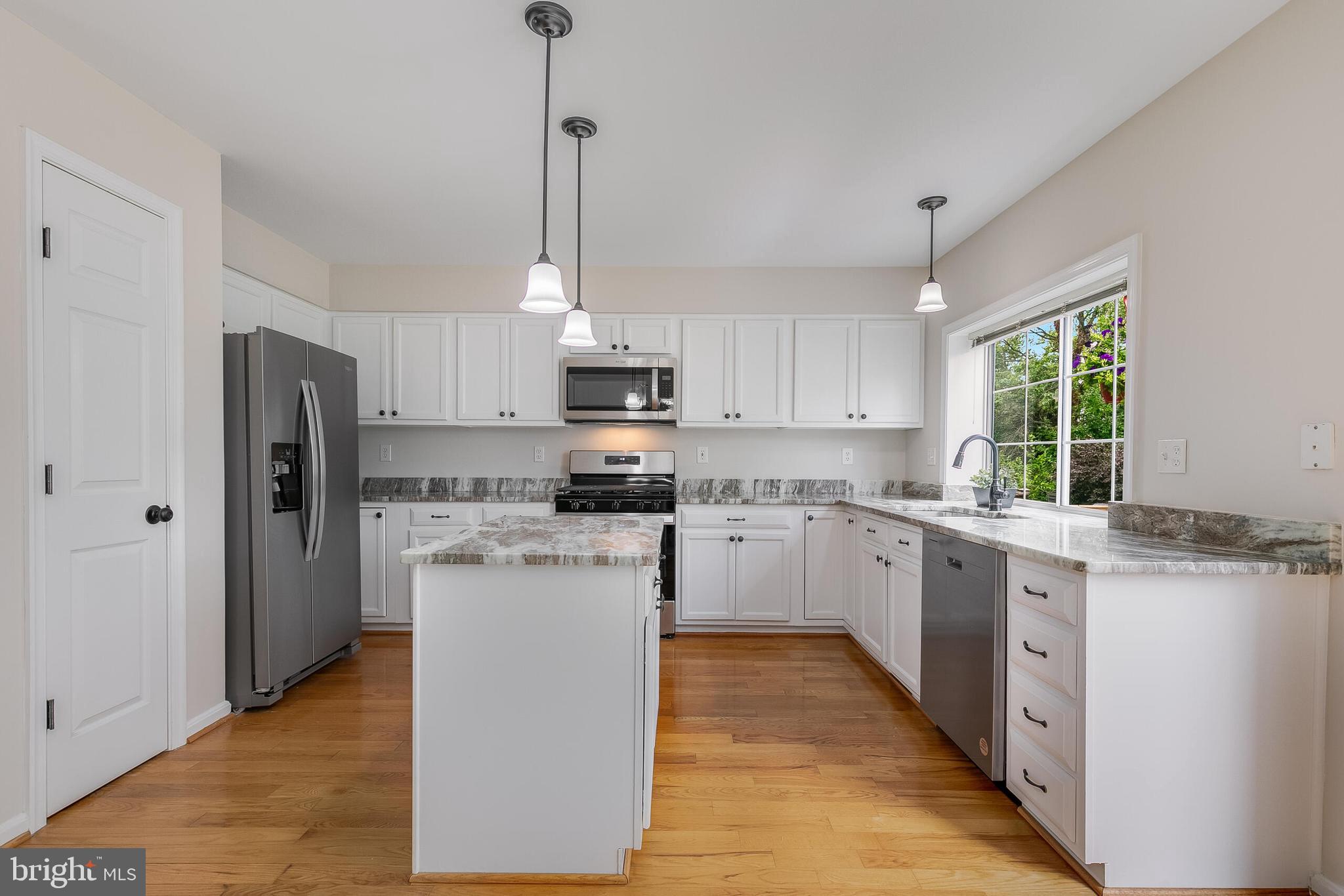 21028 Coach House Sq