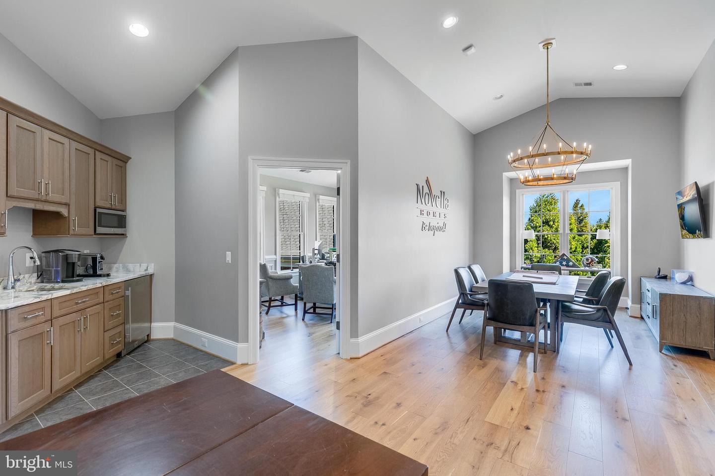 22577 Creighton Farms Dr