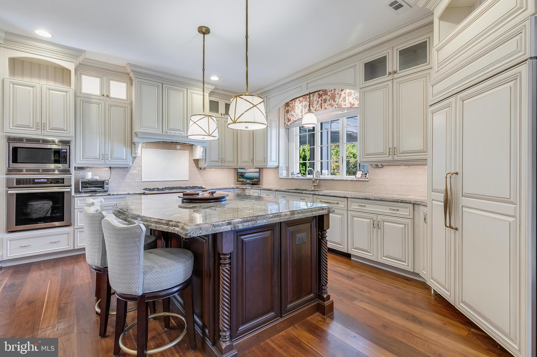 22577 Creighton Farms Dr