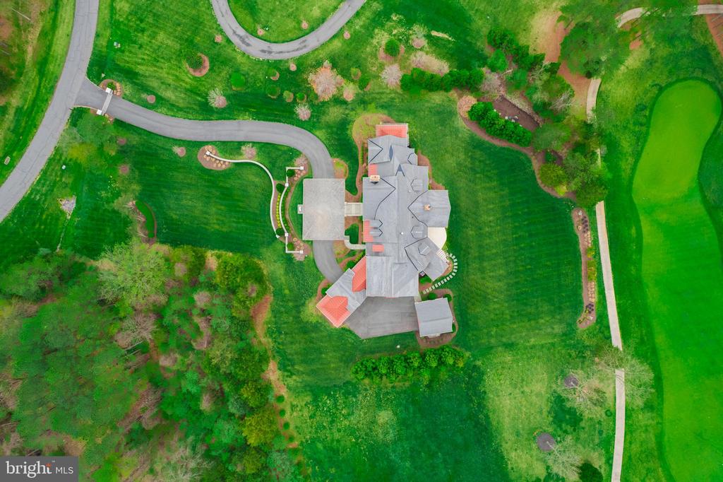 22577 Creighton Farms Dr