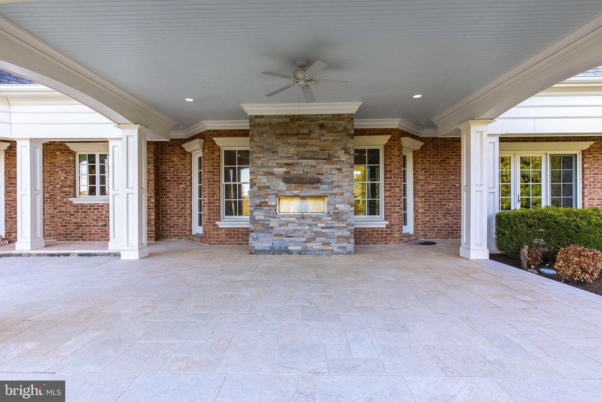 22577 Creighton Farms Dr