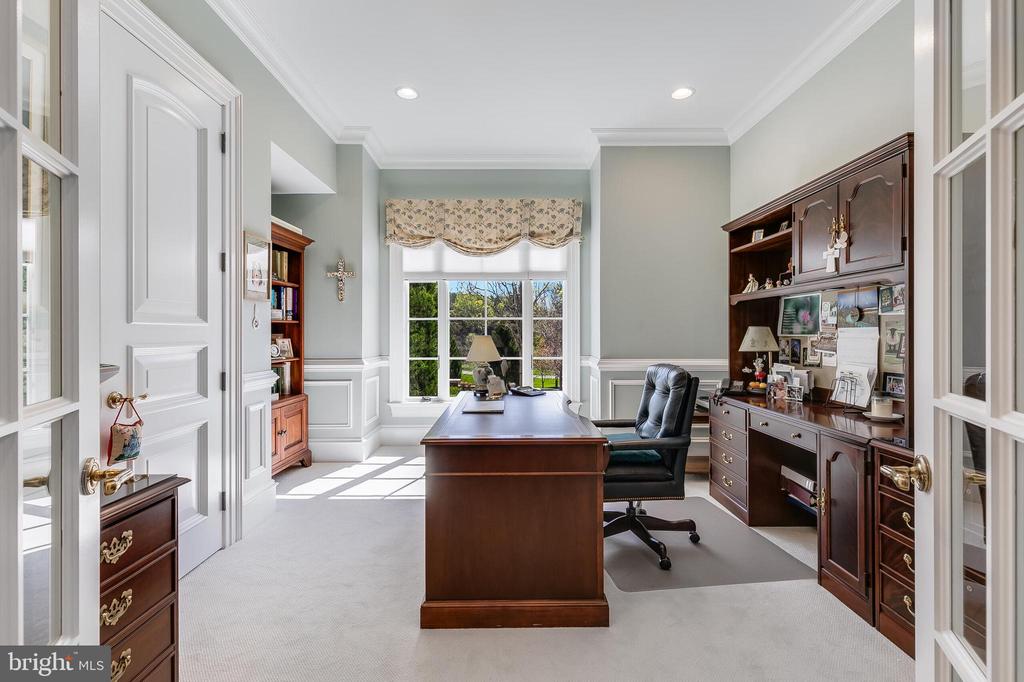 22577 Creighton Farms Dr