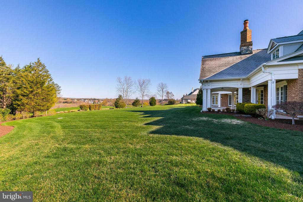 22577 Creighton Farms Dr