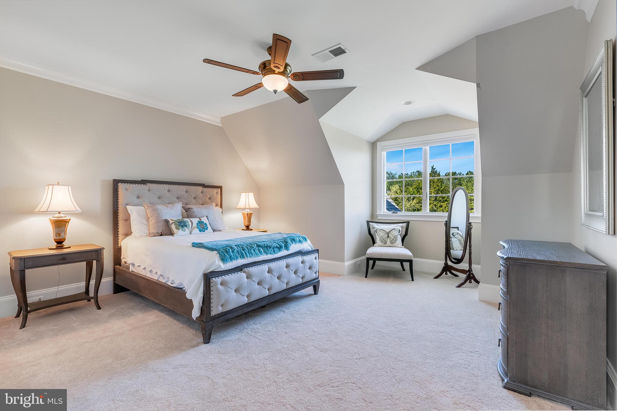 22577 Creighton Farms Dr